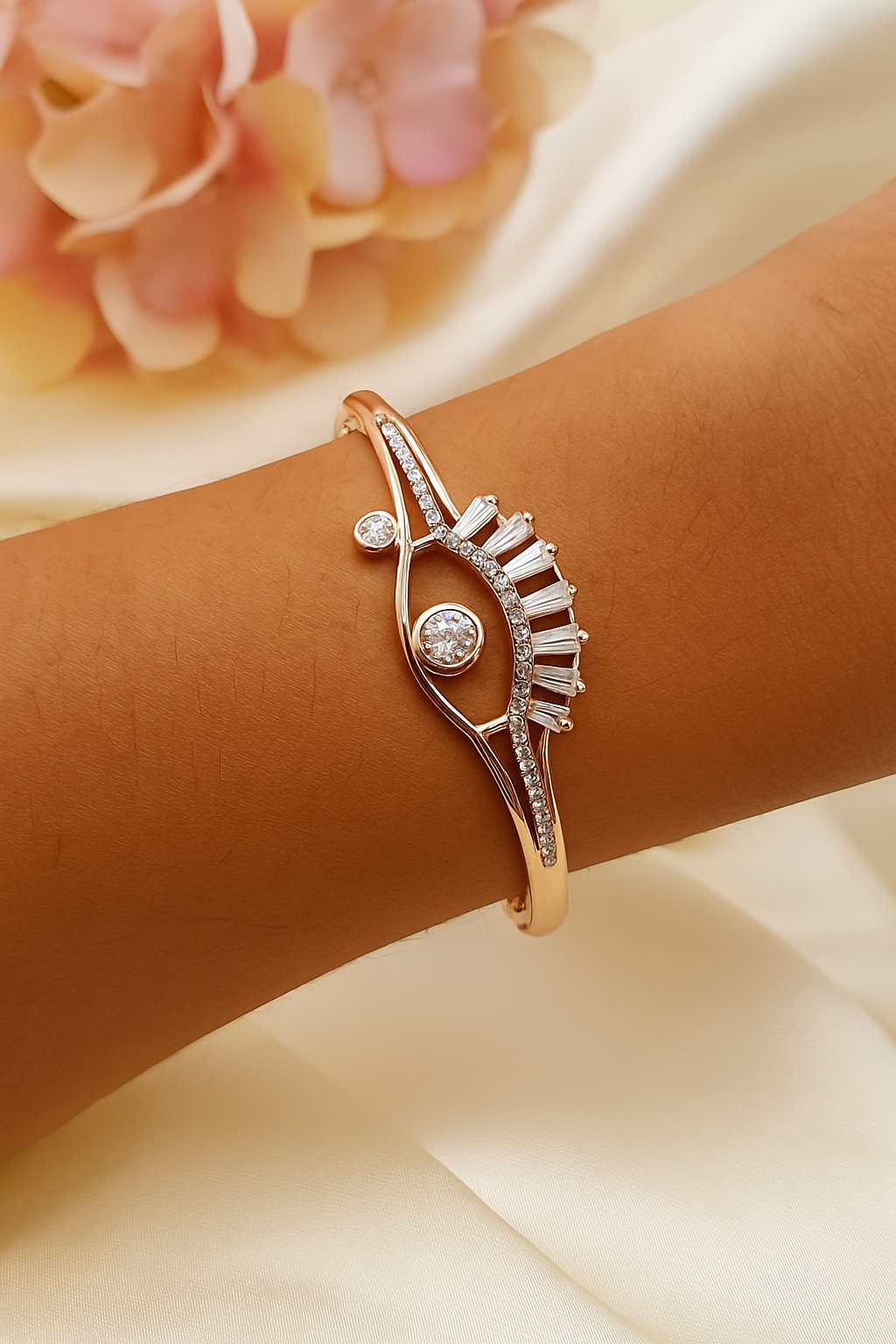 Diamante Eye Bangle
